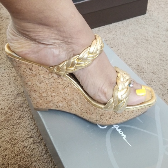 Jessica Simpson Gold slide on wedges No Damage - Picture 5 of 6